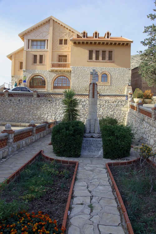 Sta. Maria Magdalena 21 W